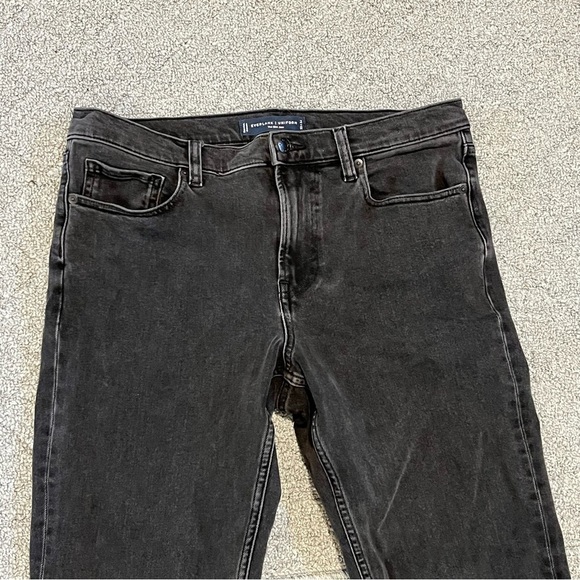 Everlane Uniform The Slim Jean Mens 33X31 Black Wash Organic Cotton Denim - Picture 2 of 10